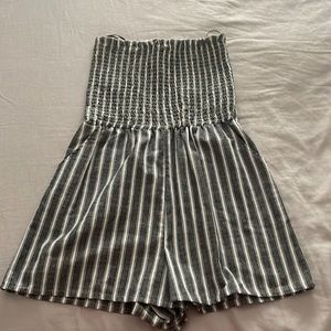Short strapless stripe romper